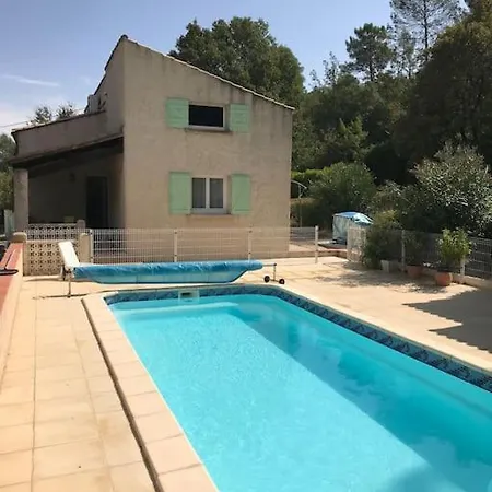 Belle Provencale Avec Piscine A