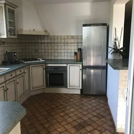 Belle Provencale Avec Piscine A Brignoles